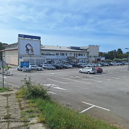 アパート Mirjana